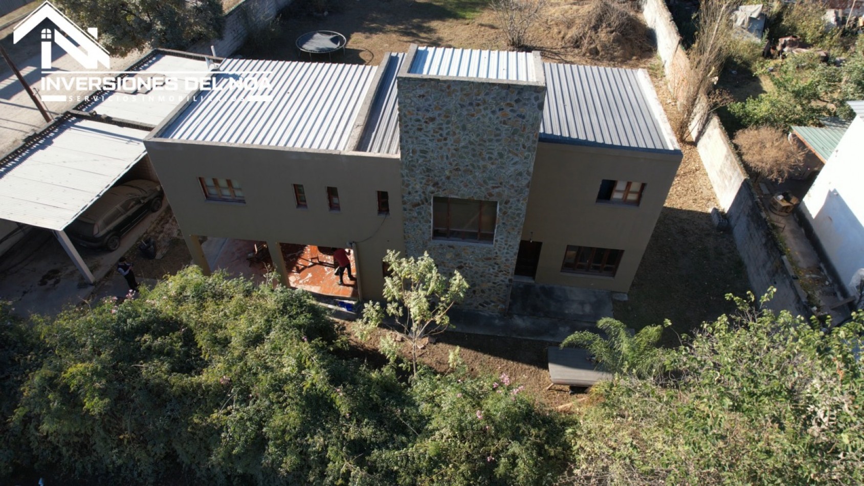 CASA DE DOS PLANTAS UBICADA EN LAS CIENAGAS