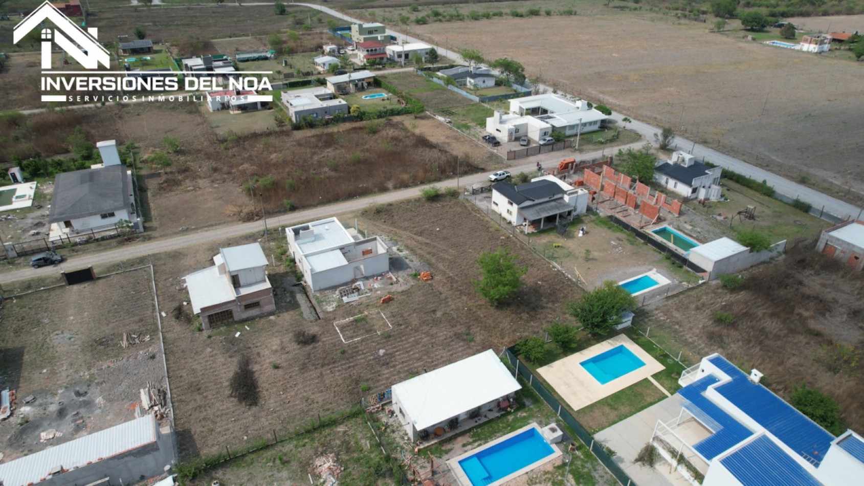 TERRENO EN VENTA EL MOLLAR 2 ( SUPERFICIE DE 720m2 )