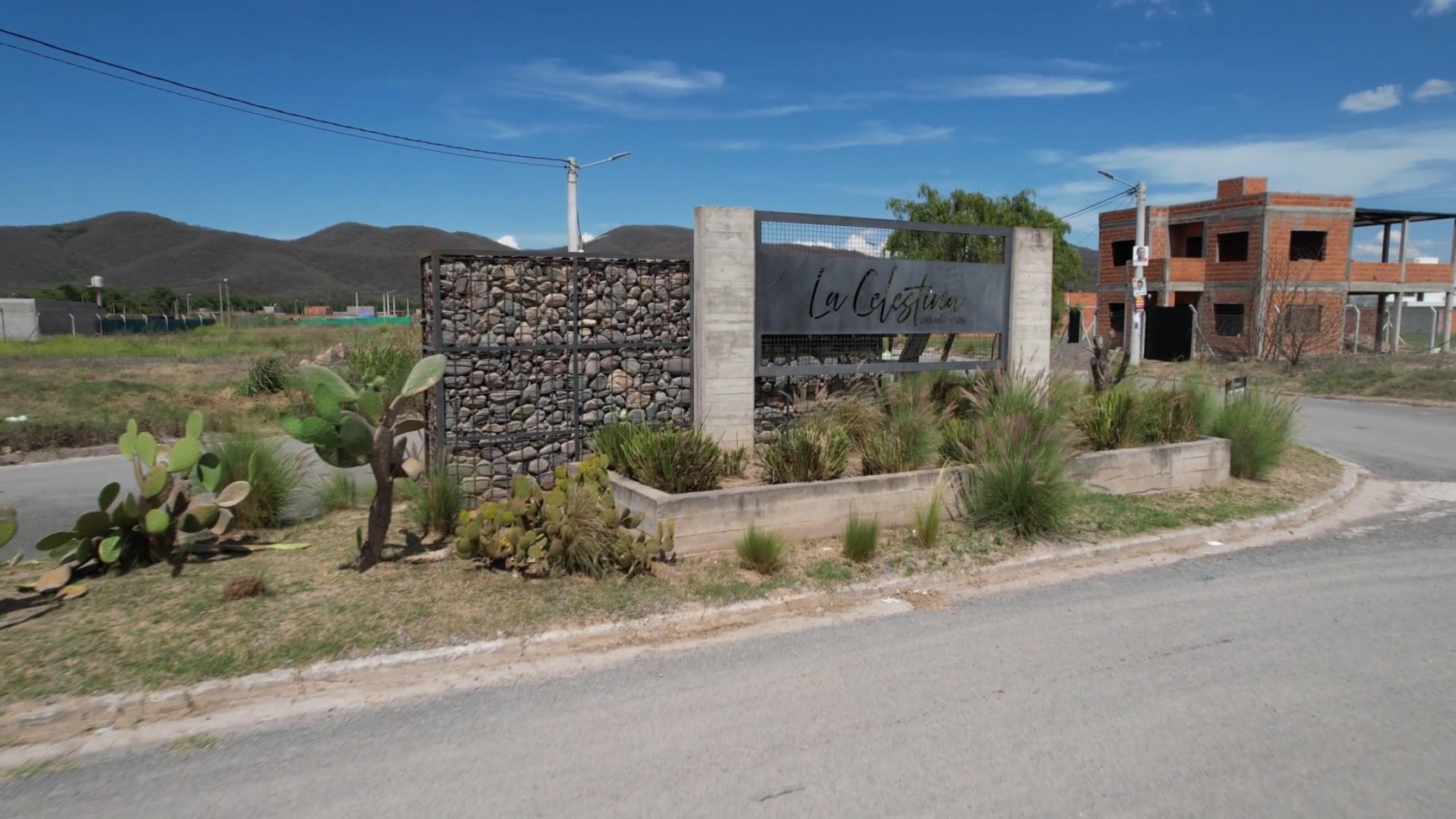 Oportunidad de Inversion en Cerrillos: Lotes con todos los Servicios  en "La Celestina"