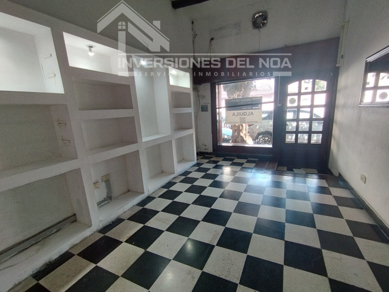OPORTUNIDAD UNICA: Amplio Local Comercial en Zona Exclusiva (zuviria al 300) centro