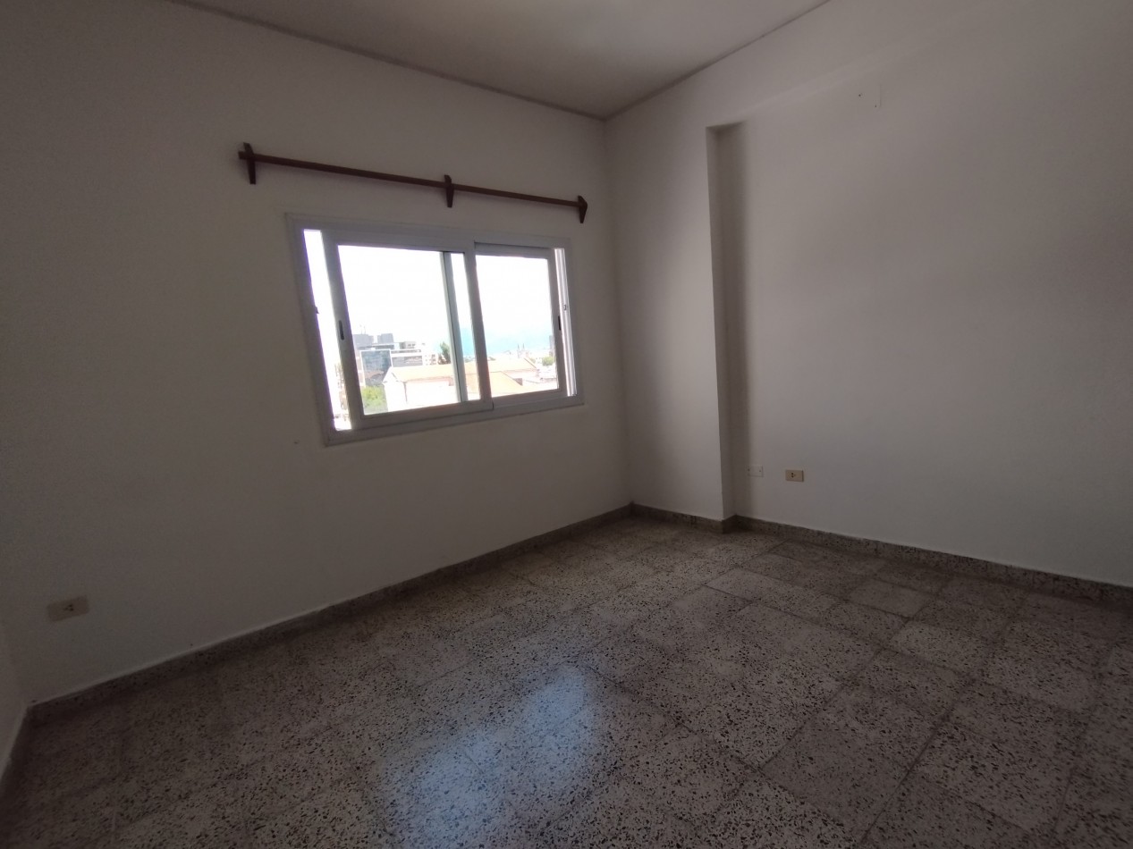 DEPARTAMENTO 3 DORMITORIOS SOLO PARA USO DE OFICINAS