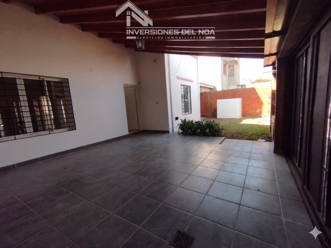 Casa de 3 dormitorios + Estudio en Barrio Los Odontologos, (zona sur)Salta