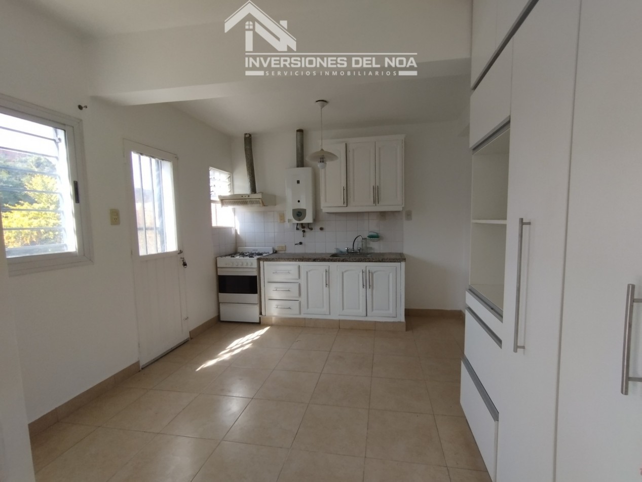 Casa de 3 dormitorios + Estudio en Barrio Los Odontologos, (zona sur)Salta