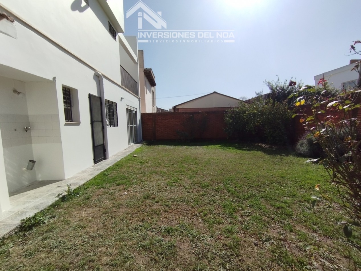 Casa de 3 dormitorios + Estudio en Barrio Los Odontologos, (zona sur)Salta
