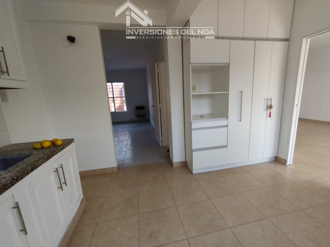 Casa de 3 dormitorios + Estudio en Barrio Los Odontologos, (zona sur)Salta