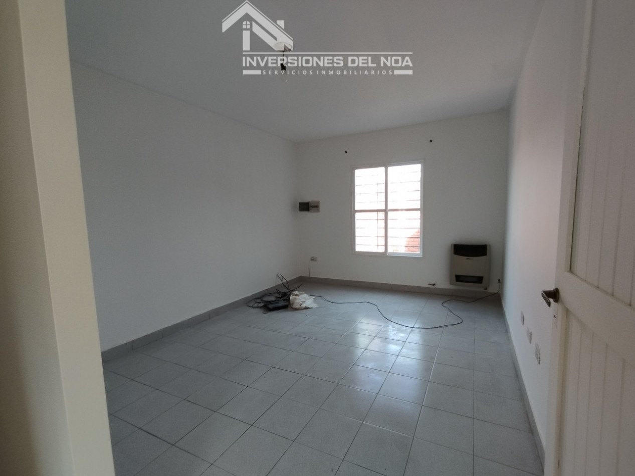 Casa de 3 dormitorios + Estudio en Barrio Los Odontologos, (zona sur)Salta