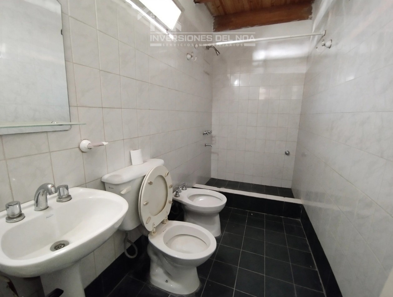 ALVEAR AL 400 ¡Gran Oportunidad en el Macrocentro de Salta! Oficinas Operativas + Excelente Terreno con Potencial Inmobiliario