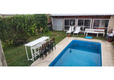 CASA COMPLETA CON PILETA Y QUINCHO EN BARRIO ESTACION ALVARADO! IDEAL FAMILIAS NUMEROSAS